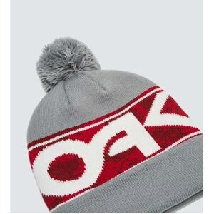 Oakley Wanderlust Pom Beanie Stone Gray NEW